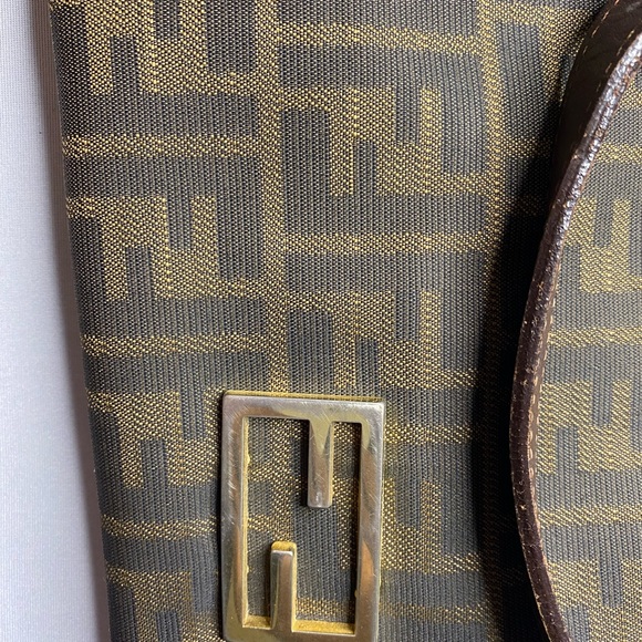 Vintage Fendi bag - Picture 4 of 10